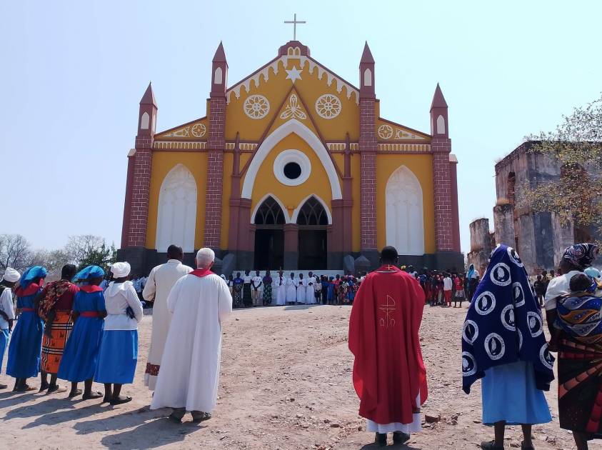 Visita Pastoral à Paróquia de São Pedro Claver de Miruro